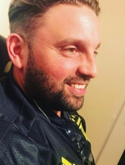 profile picture 0