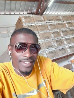 Profil de Wanceslas, un homme célibataire de 41 ans à Port-Gentil