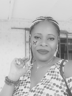 Profil de Yolande, une femme célibataire de 31 ans à Port-Gentil