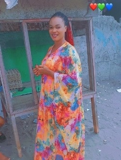 Profil de Larissa, une femme célibataire de 33 ans à Abidjan