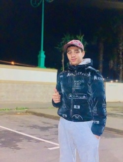 profile picture 0