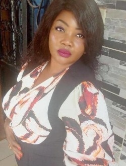 Profil de Erika, une femme célibataire de 44 ans à Yaoundé