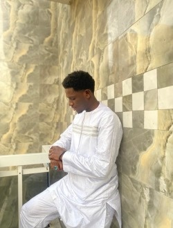 profile picture 0