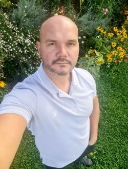 profile picture 0