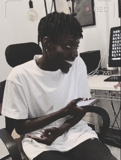 profile picture 0