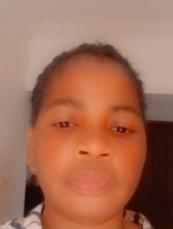 Profil de Rachelle, une femme célibataire de 44 ans à Abidjan