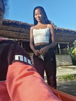 profile picture 0