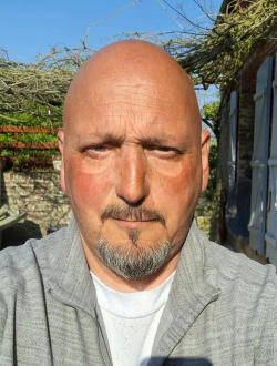 profile picture 0