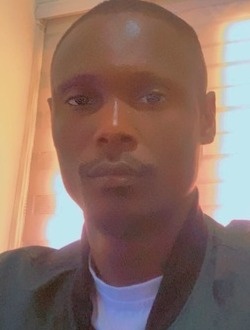 Profil de Yanick Sergino, un homme célibataire de 35 ans à Abidjan