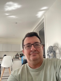 profile picture 0