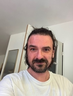 profile picture 0