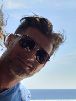 profile picture 0