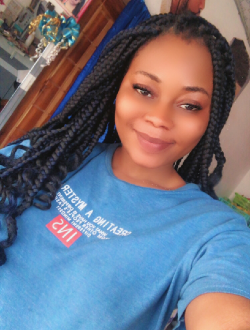 Profil de Graciella, une femme célibataire de 24 ans à Lomé