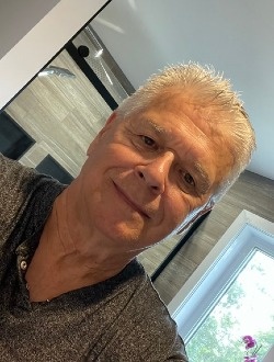 profile picture 0
