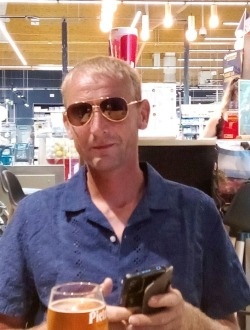 profile picture 0