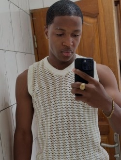 profile picture 0