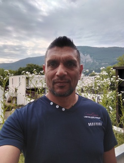 profile picture 0