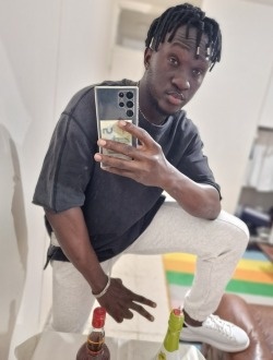 profile picture 0
