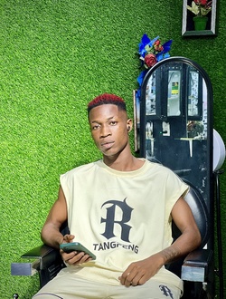profile picture 0