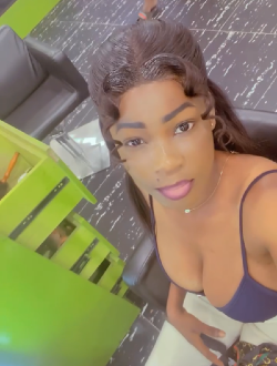 Profil de Patricia, une femme célibataire de 22 ans à Abidjan