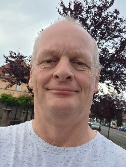 profile picture 0