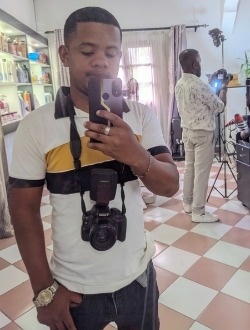 profile picture 0