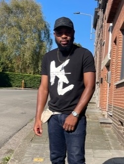 profile picture 0