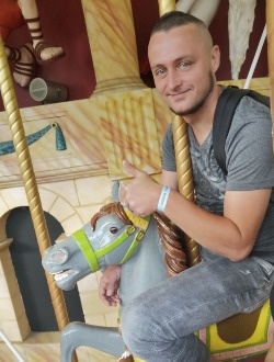profile picture 0