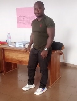Profil de Stéphane, un homme célibataire de 32 ans à Abang