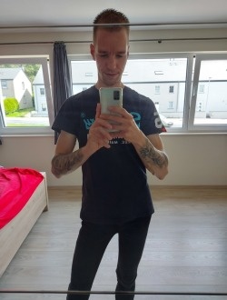 profile picture 0