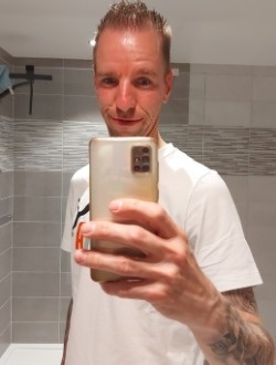 profile picture 0