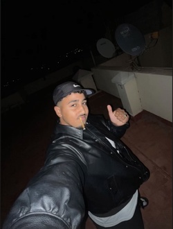 profile picture 0