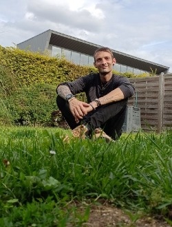 profile picture 0