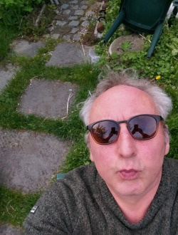 profile picture 0