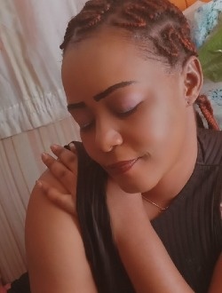 Profil de Luce, une femme célibataire de 36 ans à Abaga