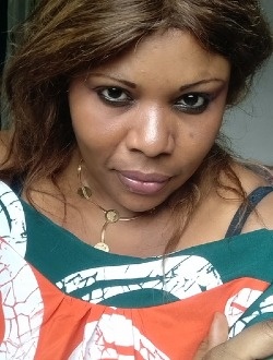 Profil de Line, une femme célibataire de 43 ans à Yaoundé
