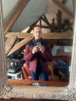 profile picture 0