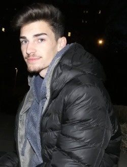 profile picture 0