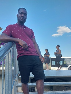profile picture 0