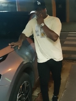 profile picture 0