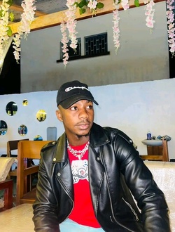 profile picture 0