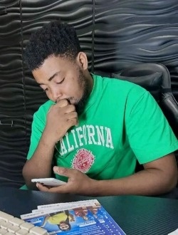profile picture 0