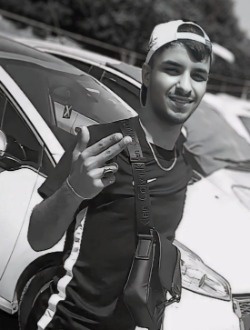 profile picture 0