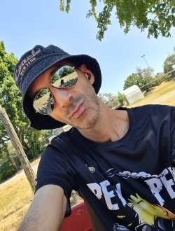 profile picture 0