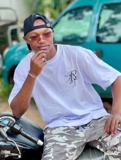 profile picture 0