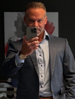 profile picture 0