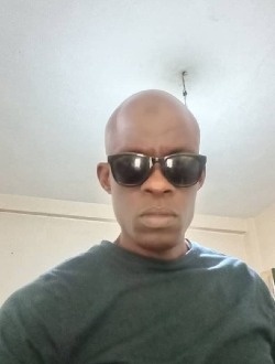 Profil de Abass, un homme célibataire de 49 ans à Dakar