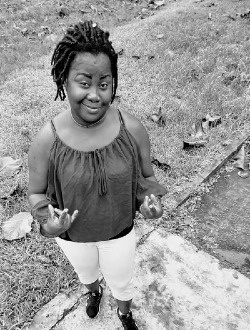 Profil de Marie Flore, une femme célibataire de 41 ans à Abidjan