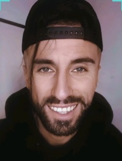 profile picture 0