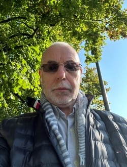 profile picture 0